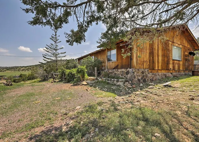 Peaceful Ranch Cabin, 3 Mi To Becker Lake! Dom wakacyjny